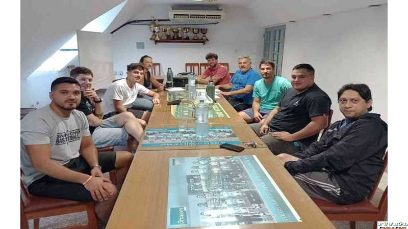 Leandro Spies preside el Colegio de Estrenadores de Basquet de la Asociación