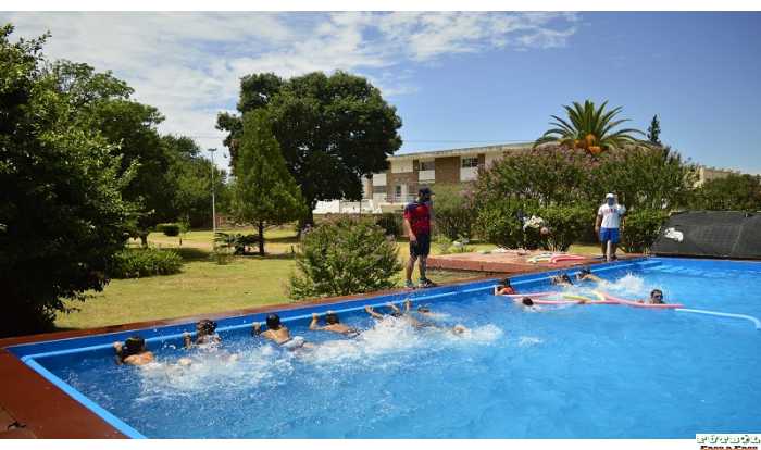 Secretaria de Deporte de la Municipalidad de Esperanza y la Colonia de Vacaciones "Crecer Jugando",