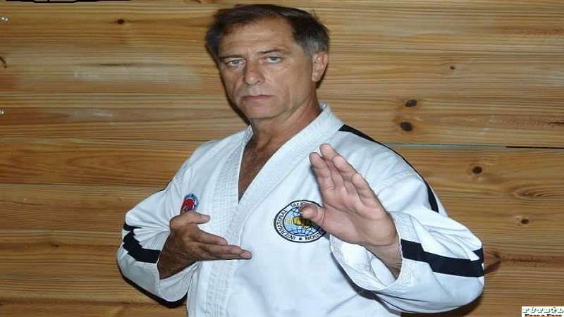 Enrique Godoy realiza una demostración en el Parque de la Agricultura a alumnos de distintas localidades