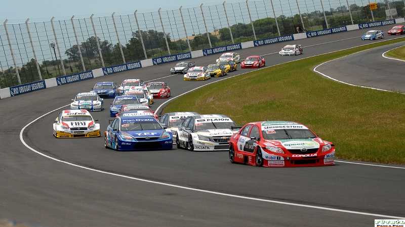 SUPER TC2000 fin de semana en el Circuito Nº 8 del autódromo 