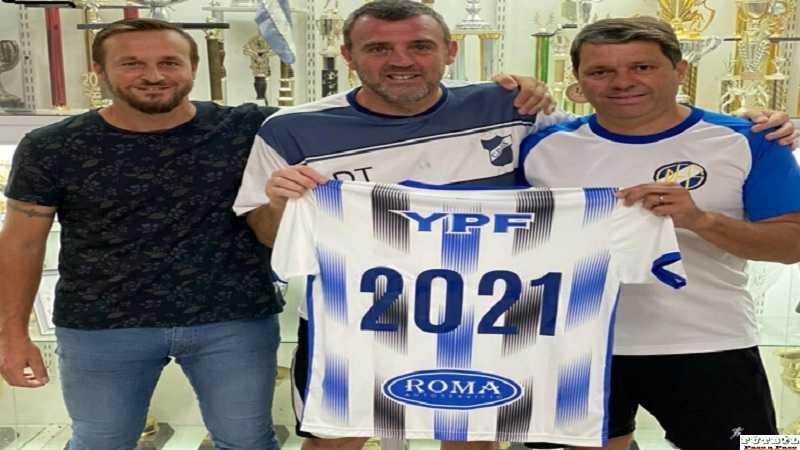 D.F. Sarmiento comunicó que Javier Berzero será DT del plantel superior para la temporada 2021