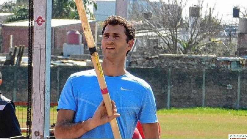Germán Chiaraviglio saltó 5.40 y logró el oro en Italia
