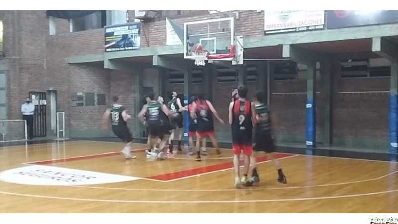 Almagro debutó ganando en el Oficial en Santo Tomé