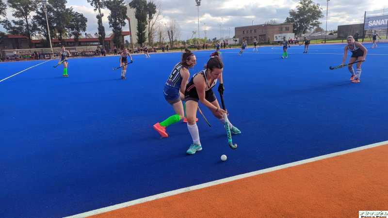 4/9/2021 Hockey: Alma Juniors y Banco repartieron triunfos en Santa Fe 
