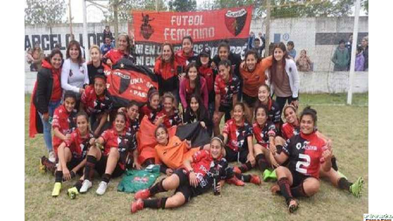 Colón se quedó con el título en reserva, tras superar a Peñarol por 2 a 0