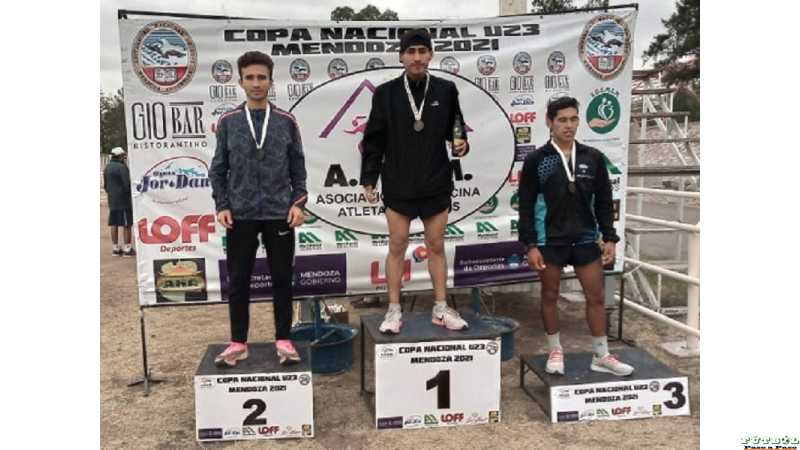 Santi Zabala 2do en los 5000 mts a Nivel Nacional en Mendoza 