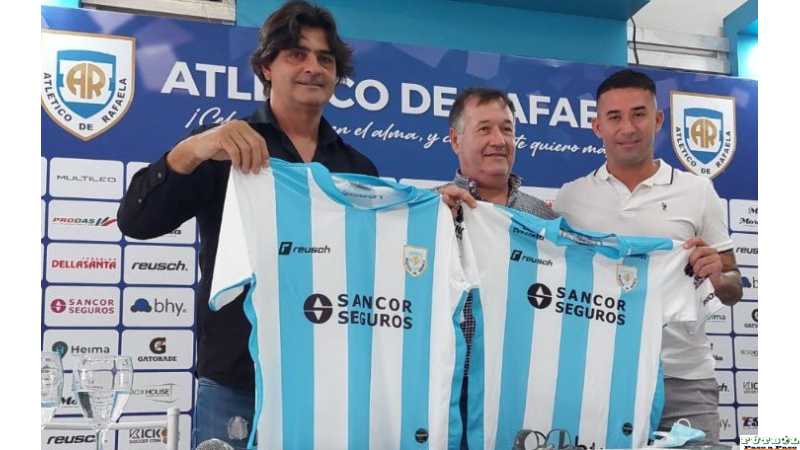 Atl de Rafaela presentó a Rubén Darío Forestello como nuevo Dt