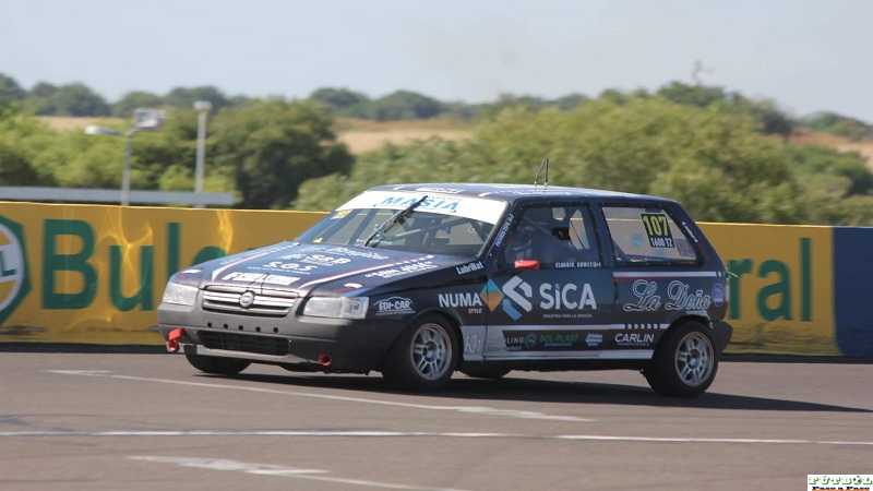 Los Tz cerraron de manera exitosa la temporada 2021  Claudio Gómez  quedó con la corona de la categoría 1600