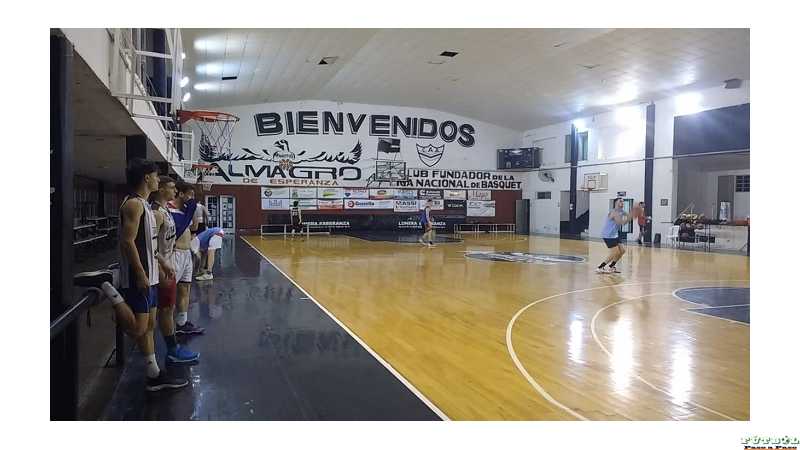 Almagro retornó al trabajo “para mantenerse competitivo”