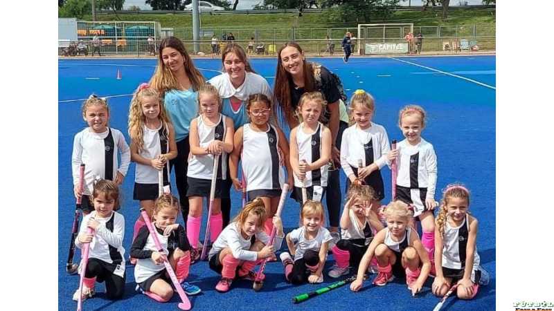 Alma Juniors participó de un encuentro de hockey infantil en Santa Fe