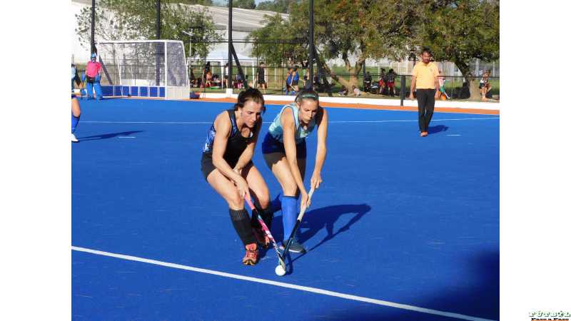 HOCKEY: Las Mamis de Alma Juniors vencieron a Los Molinos