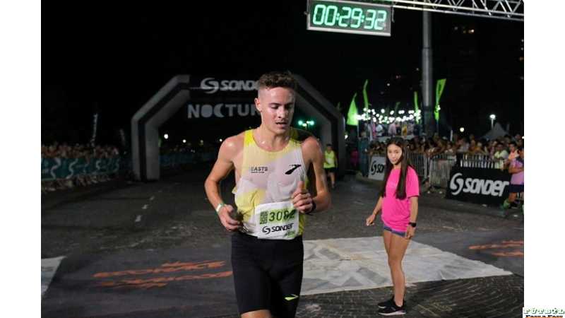 José Zabala pasaron los 10k Nocturna de sonder con más de 8000 inscriptos, nos llevamos un 3er puesto