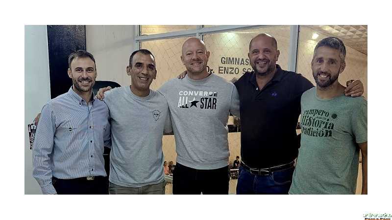 Reconocieron a Claudio Peralta por cumplir 25 años de servicio en el Club Alma Juniors