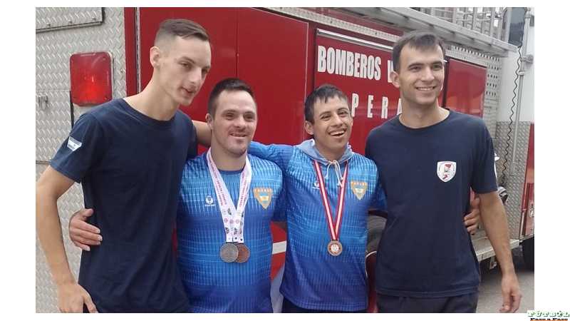 Juani Alarcón y Facundo Benitez llegaron hoy de regreso a Esperanza