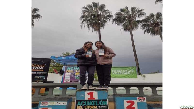 La pareja Esperancina  Cecilia Tschopp y Brenda Paravano Villagra Participaron esta tarde  en el Acuatlón del Litoral en Paraná