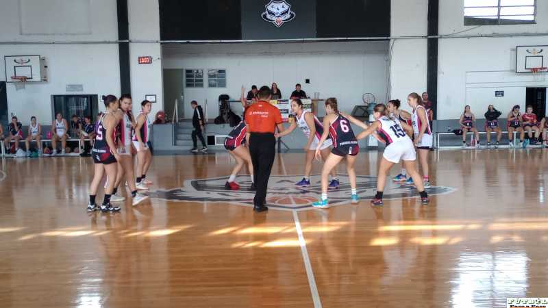 Las chicas de Almagro U13 y U17 repartieron triunfos en los Regionales