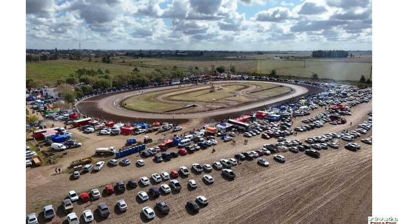 Mas de 5000 personas disfrutaron del motociclismo en circuito de El Trebol