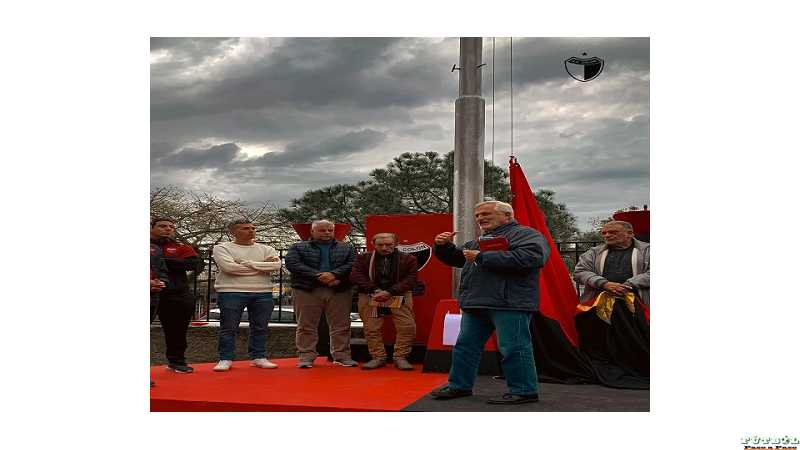 Inaguraron el nuevo mastíl en Club Colón trabajo de Agrupación Vitalicios( VER 5 FOTOS MAS)