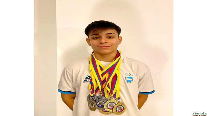 Domingo Meza, 17 años, categoría 55kg el pesista correntino que se lució en Colombia, ser el primer campeón panamericano