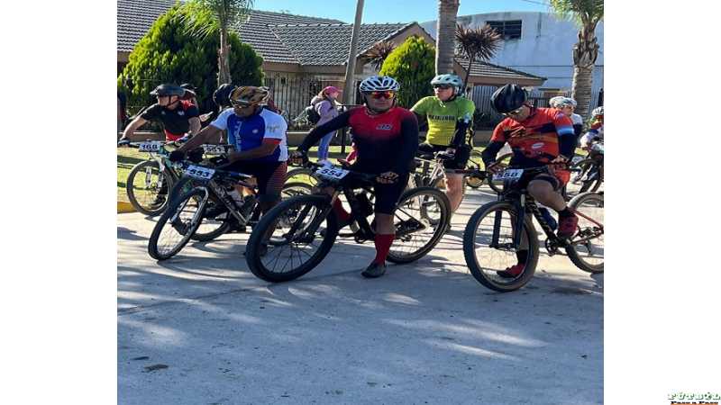 Hoy volvimos a competir después de bastante tiempo. Desafio Sauce Pinto. Más de 70 km Eduardo Collomb