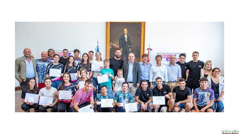 Se premió a los deportitas de Octubre 2024 en Esperanza