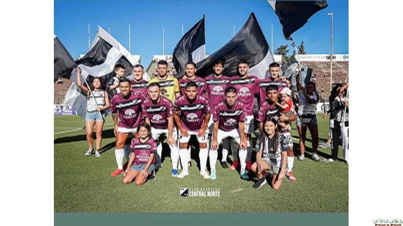 Central Norte Salta 1 Estudiantes (BA) 1 El equipo del Colo Lesmann comparte la punta