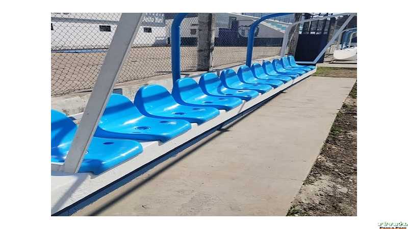 Club San Lorenzo instalaron 30 butacas de plástico en su estadio