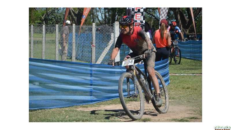 Eduardo Collomb cuenta lo que fue la carrera de Esperanza Desafío Salado Paso de las Piedras.(ver fotos y video)