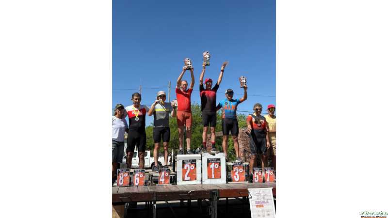 Eduardo Fabian Collomb estuvo en Sinsacate, Provincia de Córdoba y logro 1° puesto (ver 9 fotos y videos)