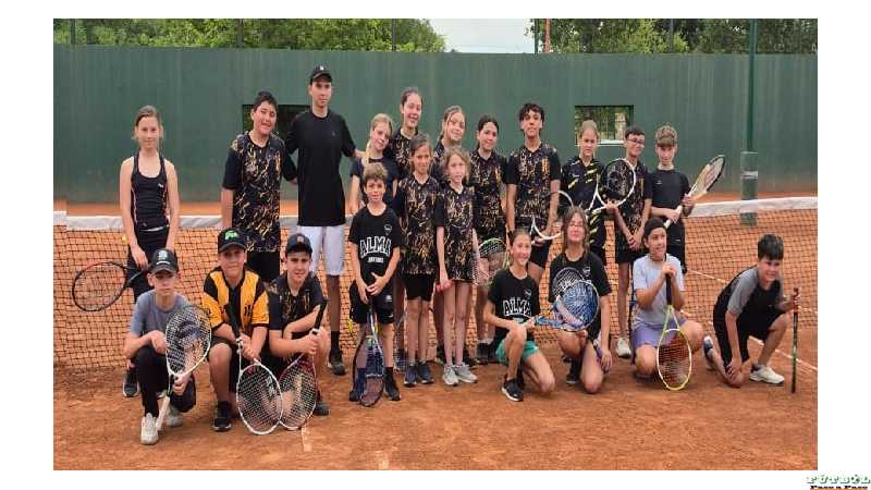 Tenistas de Alma Juniors sobresalieron en el encuentro de Pilar