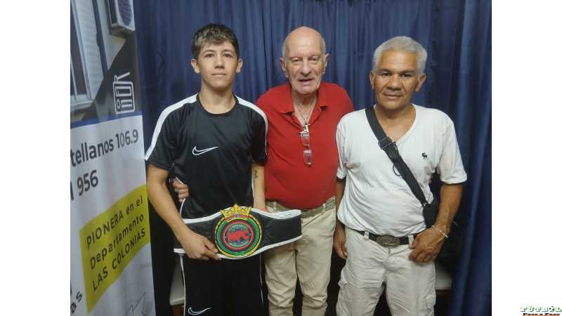 Nos Visitaron al programa Un dia más el organizador del evento Claudio Acosta y Nair Bramuel