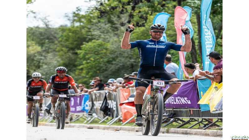 Ya se hace costumbre y es por su gran esfuerzo Jorgito Mathieu  Vueltas Altas Cumbres 120km 1P cat. A2