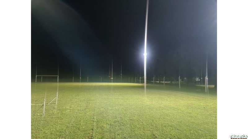 Club de Cavour y un gran logro tiene iluminado su estadio