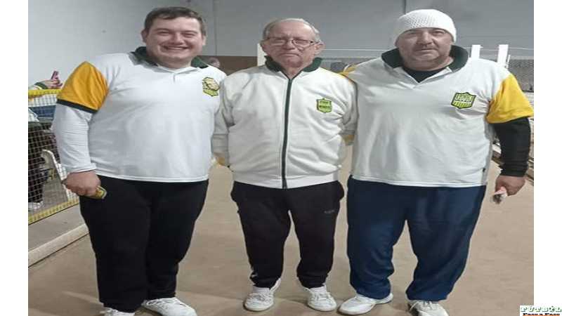 Matías Weidmann, Hugo Ruata y Juan Lottersberger que se quedó con el 1er puesto del torneo organizado por San Lorenzo de Grutly Norte de la categoría A