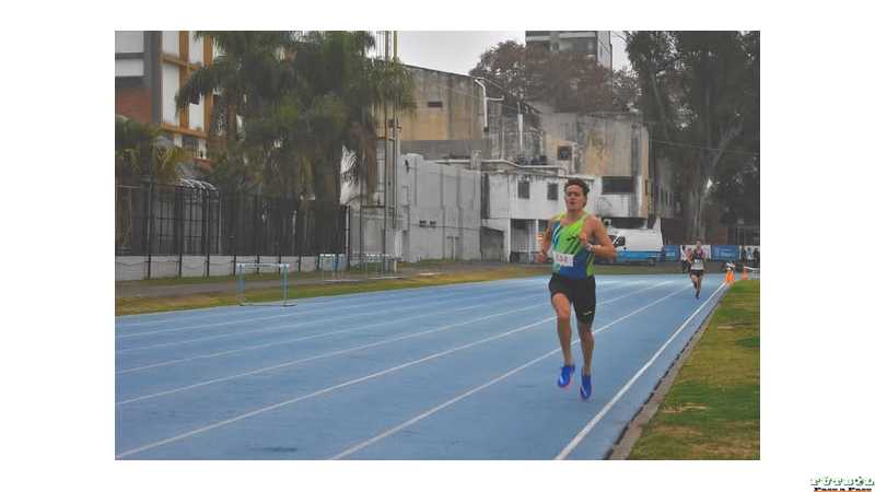 José Zabala Campeón Provincial en 5000m en Rosario