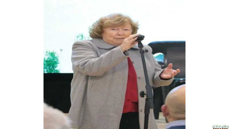 Ana Meiners fue nombrada Socia Vitalicia de los 90 años del Club Alma Jrs de Esperanza ( ver 10 fotos)