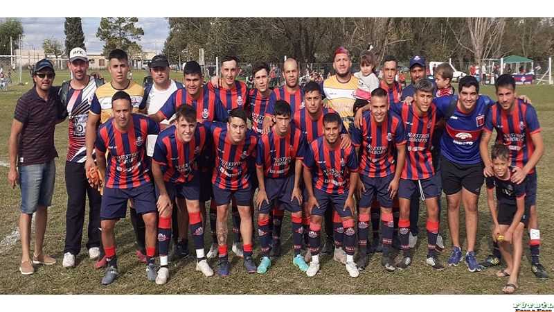 Esperanza F.C disputó su 1° partido en Esperanza frente a Central Helvecia ( Ver fotos del publico que asistió)