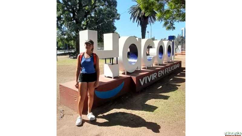 Juliana Auce, del LTCE, hizo experiencia en el Torneo Profesional Hacoaj
