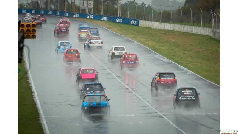 Los T Z brillaron en Paraná bajo la lluvia
