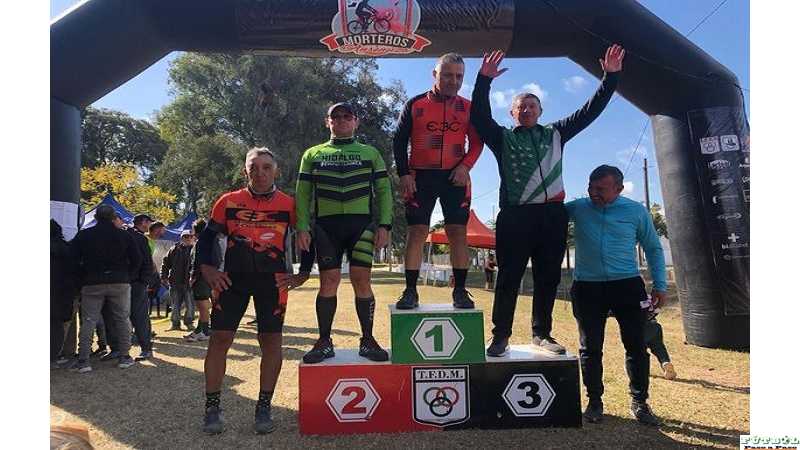 Eduardo Fabian Collomb Domingo de carrera en Morteros - Desafio Ansenuza…60 km 2do puesto ( VER 5 FOTOS)