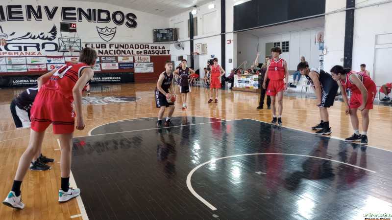 Ganó todo Almagro como local en las Formativas