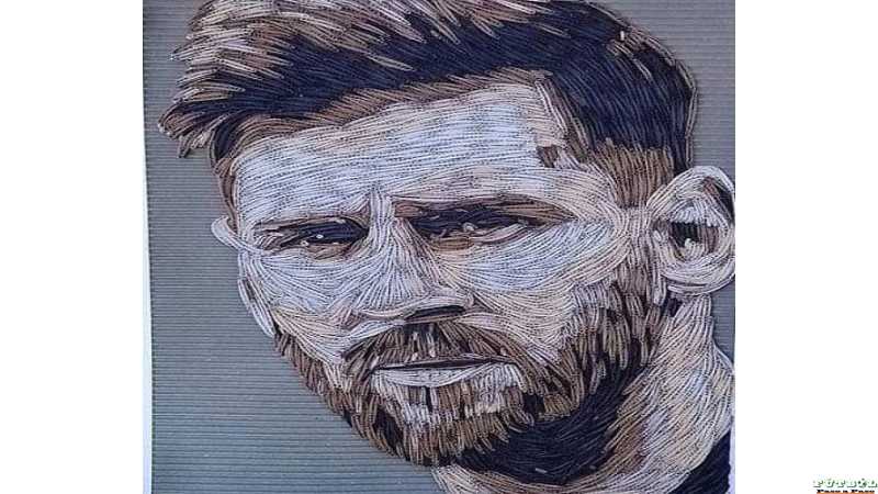 El cuadro está hecho en filigrana de papel autora Su nombre es Soledad Martín, es de Sañogasta, departamento Chilecito.