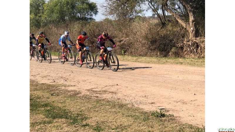 Domingo de Rural Bike en Progreso 3ero Eduardo Fabian Collomb VER 5 FOTOS 