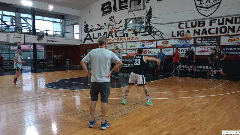 Dos convocados del Club Almagro para la ASB en U18