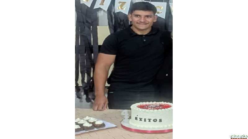 Familiares de Mateo Nuñez le hicieron una despedida, se radica en Cordoba jugará el Súper Rugby Américas hasta julio convocado por Dogos XV