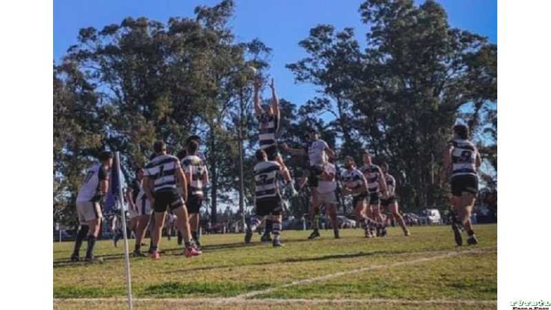 TRL: Alma Juniors venció a Caranchos y dio el primer paso en búsqueda del ascenso
