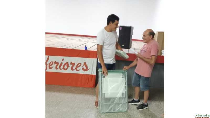 EDUARDO FRANCOU recibio la despedida y el agradecimiento de la Sub Comisión de Juv Unida de Humboldt