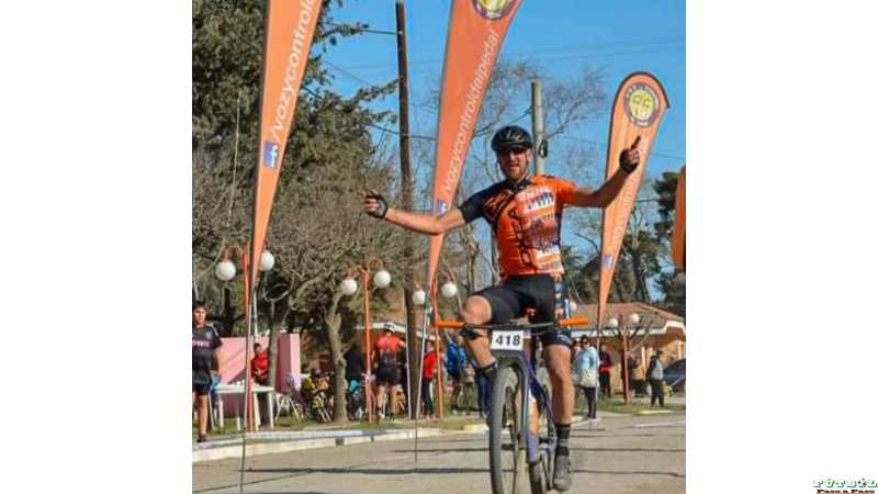 Jorgito Mathieu 1° puesto Categoria PRO en Campeonato Rural Cordobés ( Ver 4 fotos)