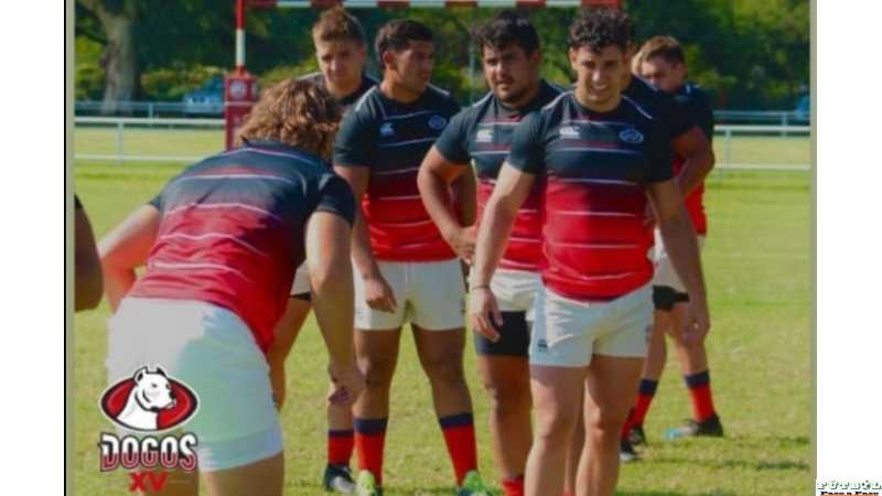 Mateos Nuñez juega para Dogos XV de Cordoba en Buenos Aires este viernes 10 Febrero amistoso