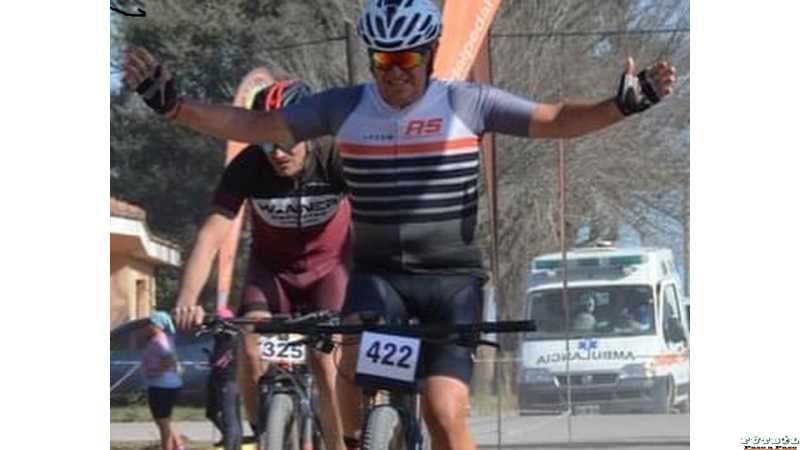 Eduardo Fabian Collomb estuvo en Toro Pujío, campeonato de Rural Bike Mar Chiquita ( VER 7 FOTOS MAS)
